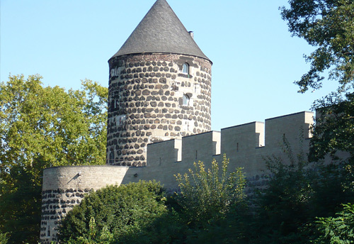 Mittelalterliche Stadtmauerturm: Gereonsmühlenturm